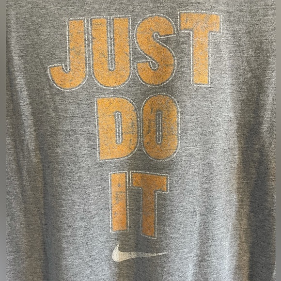 Vintage nike centre swoosh tee - Picture 3 of 3